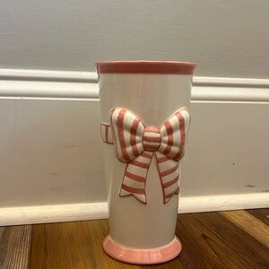 glass bow vase striped